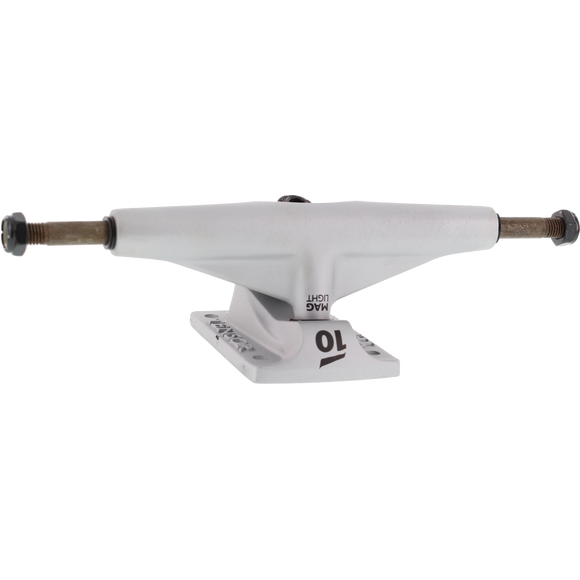 Tensor LO Mag-Light 5.5 Silver/Silver Skateboard Trucks (Set of 2) | Universo Extremo Boards Skate & Surf